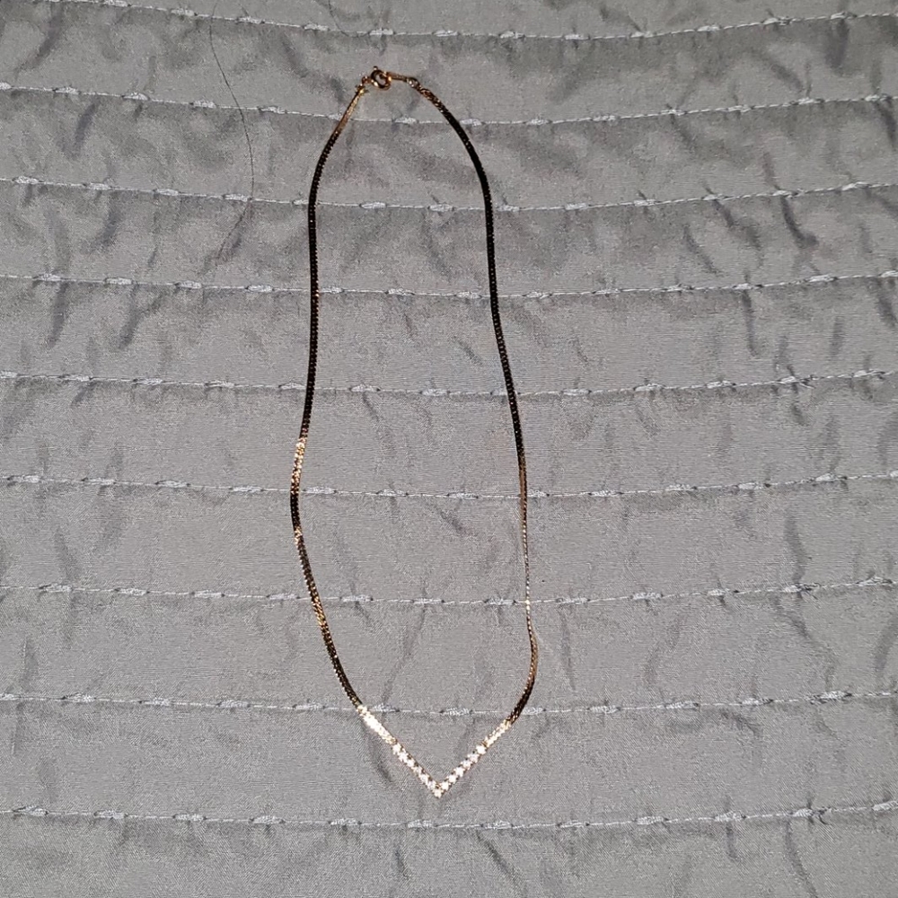 AVON Necklace